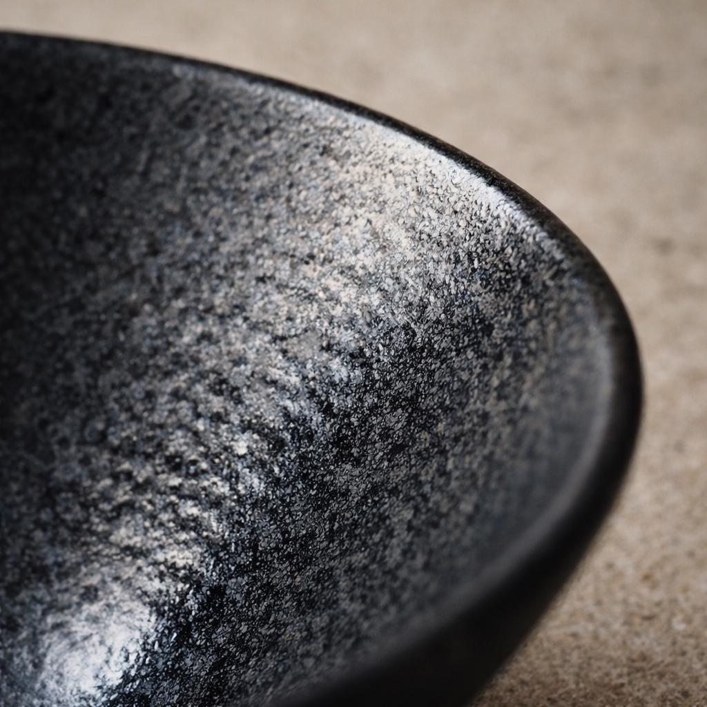 Bol à ramen gris anthracite nervuré