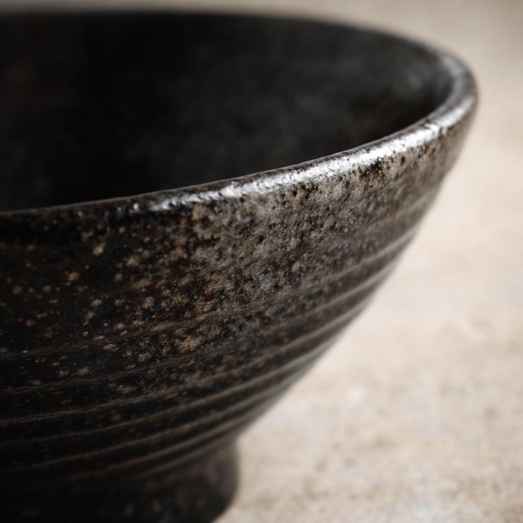 Ceramic Ramen Bowl - Minimalist Noodle Bowl for Aesthetic Kitchen Dining