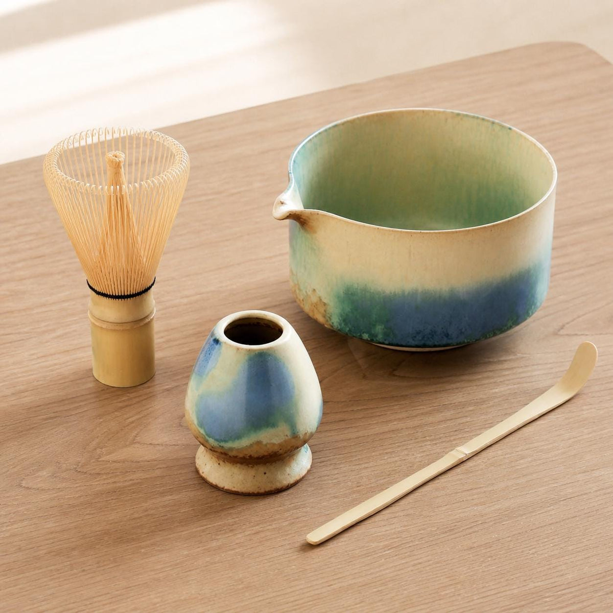 Set à matcha vert et crème