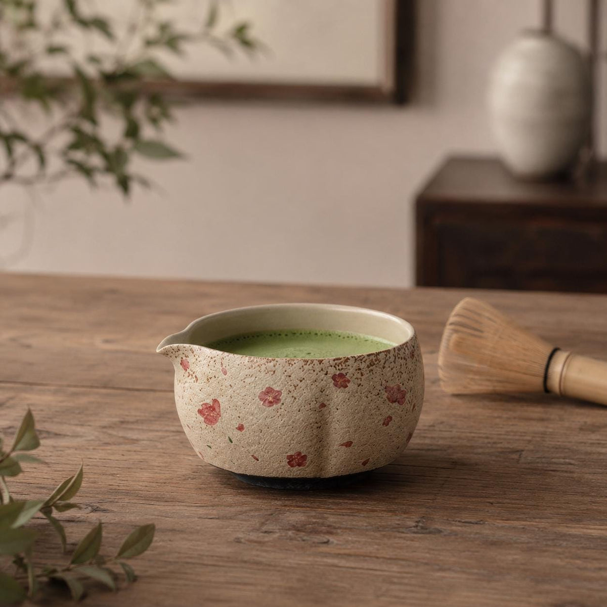Set à matcha motif fleurs rouges