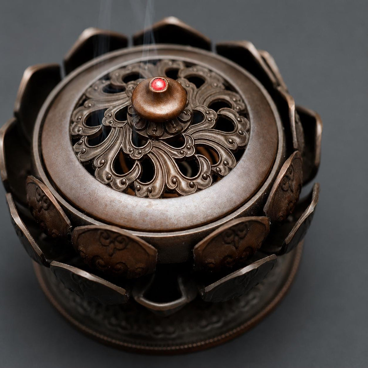Porte-encens fleur en zinc