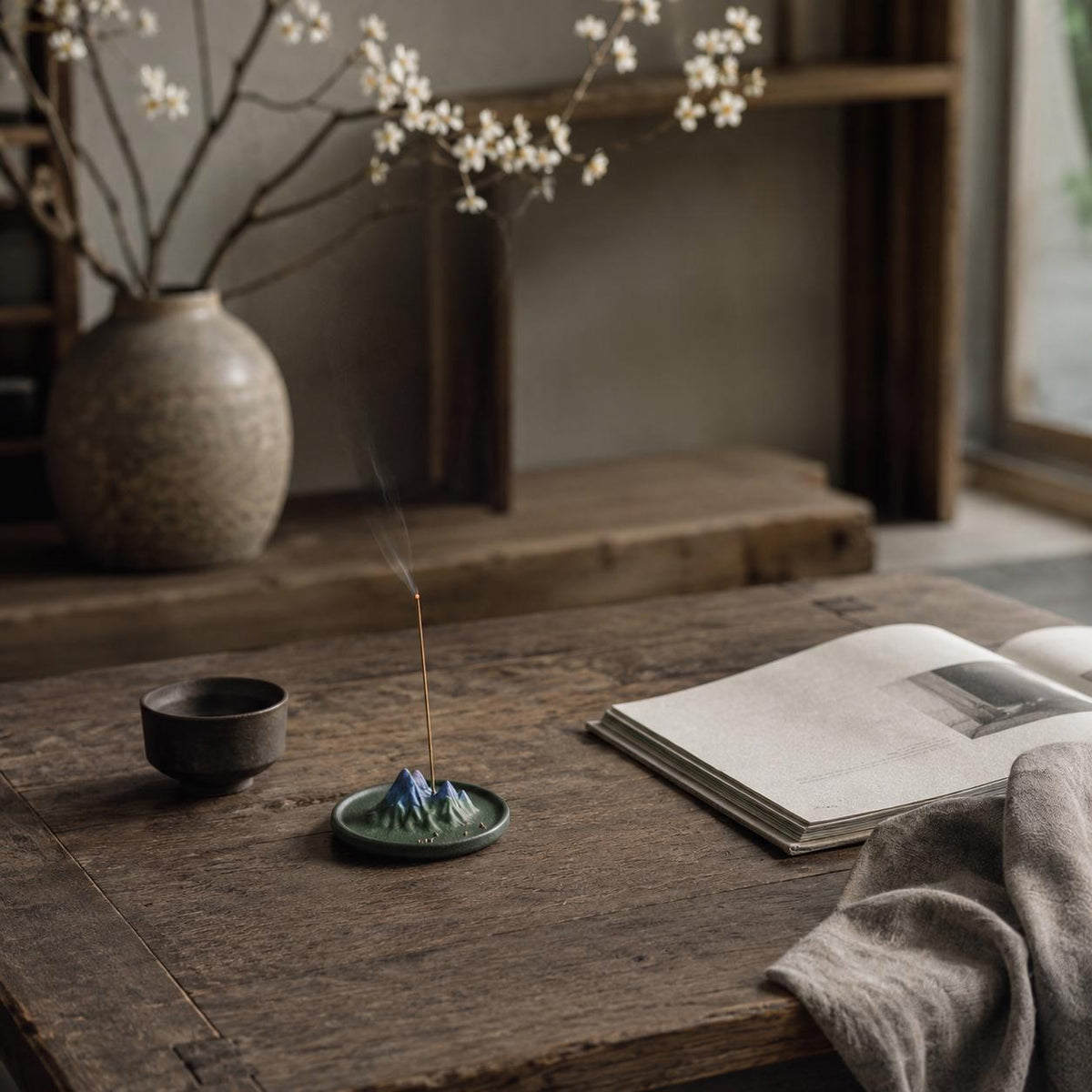 Incense Holder – Mountain Ceramic