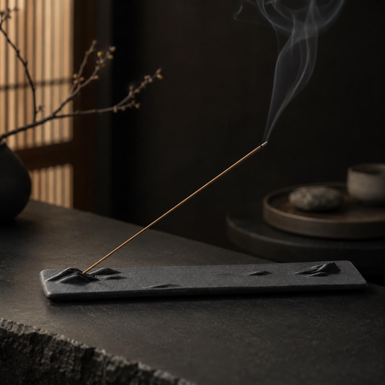 Sculptural ceramic incense holder - Japanese incense burner decoration