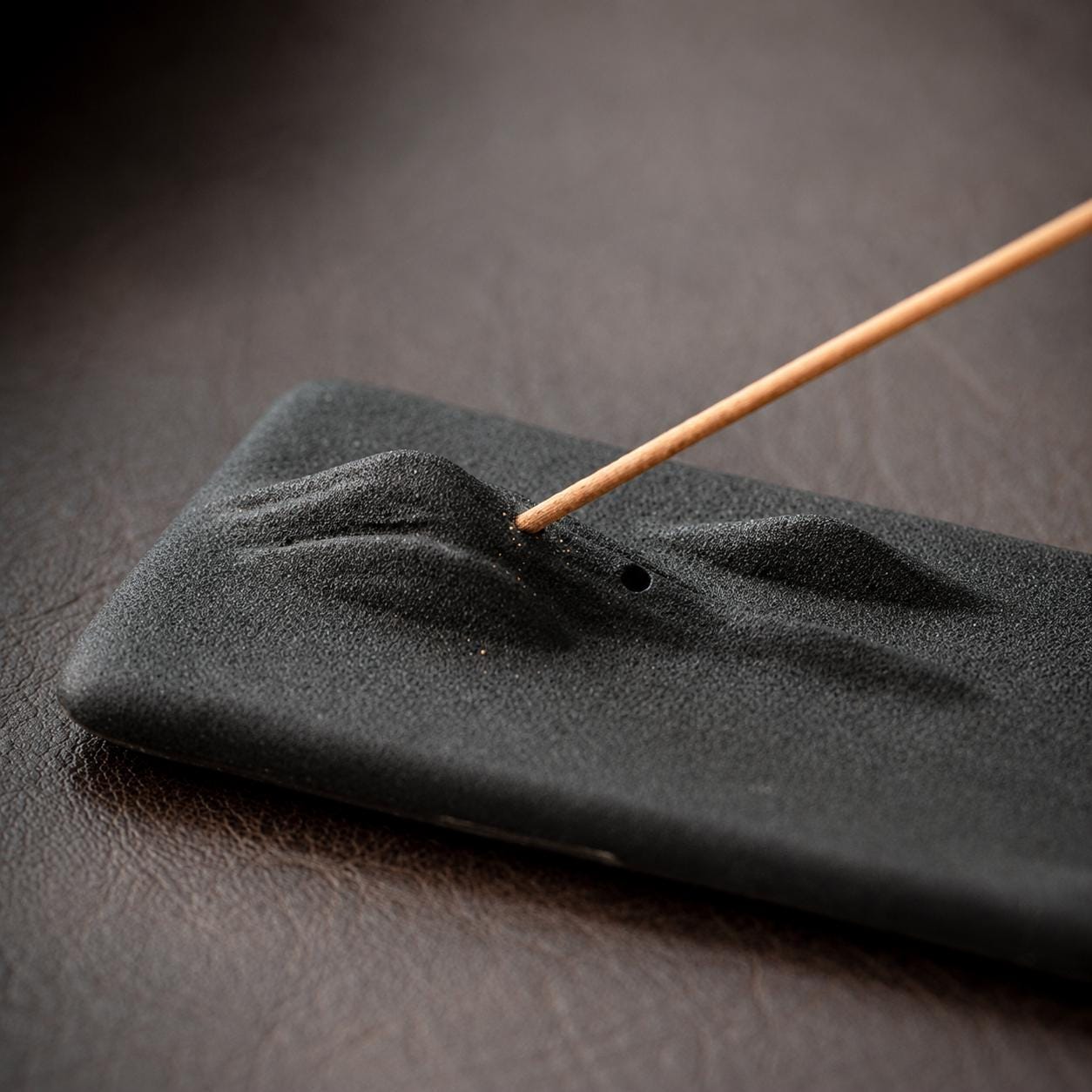 Sculptural ceramic incense holder - Japanese incense burner decoration