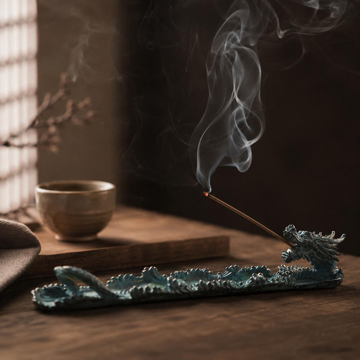 Porte-encens dragon en métal
