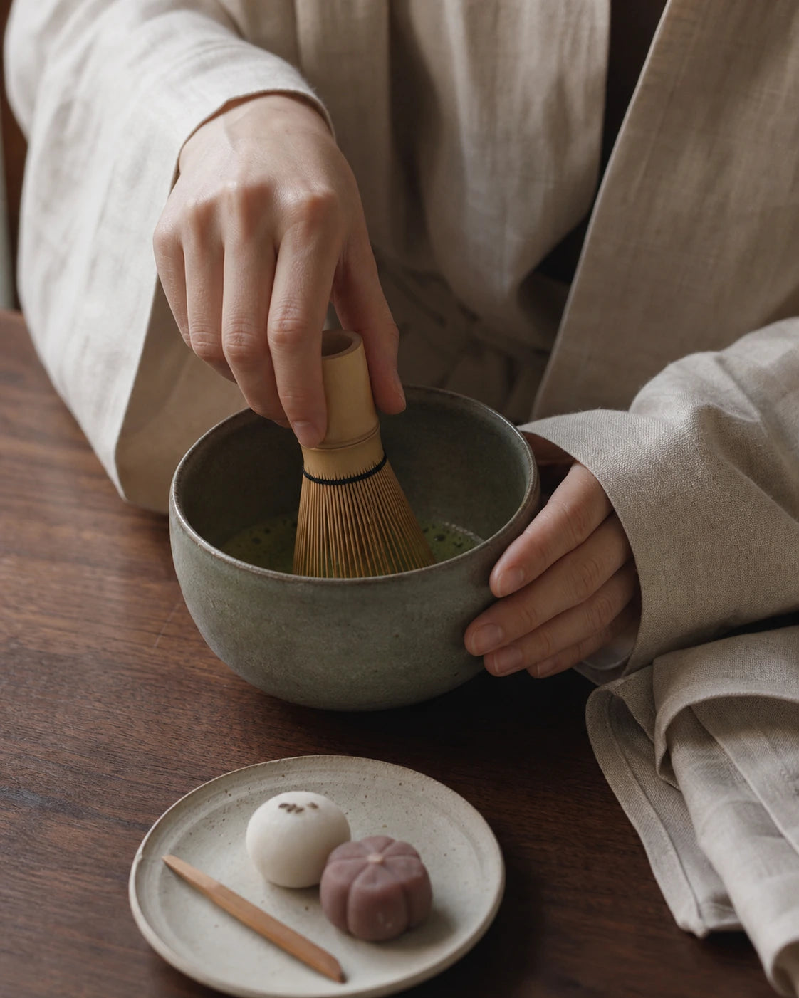 Bol et fouet pour la cérémonie du matcha